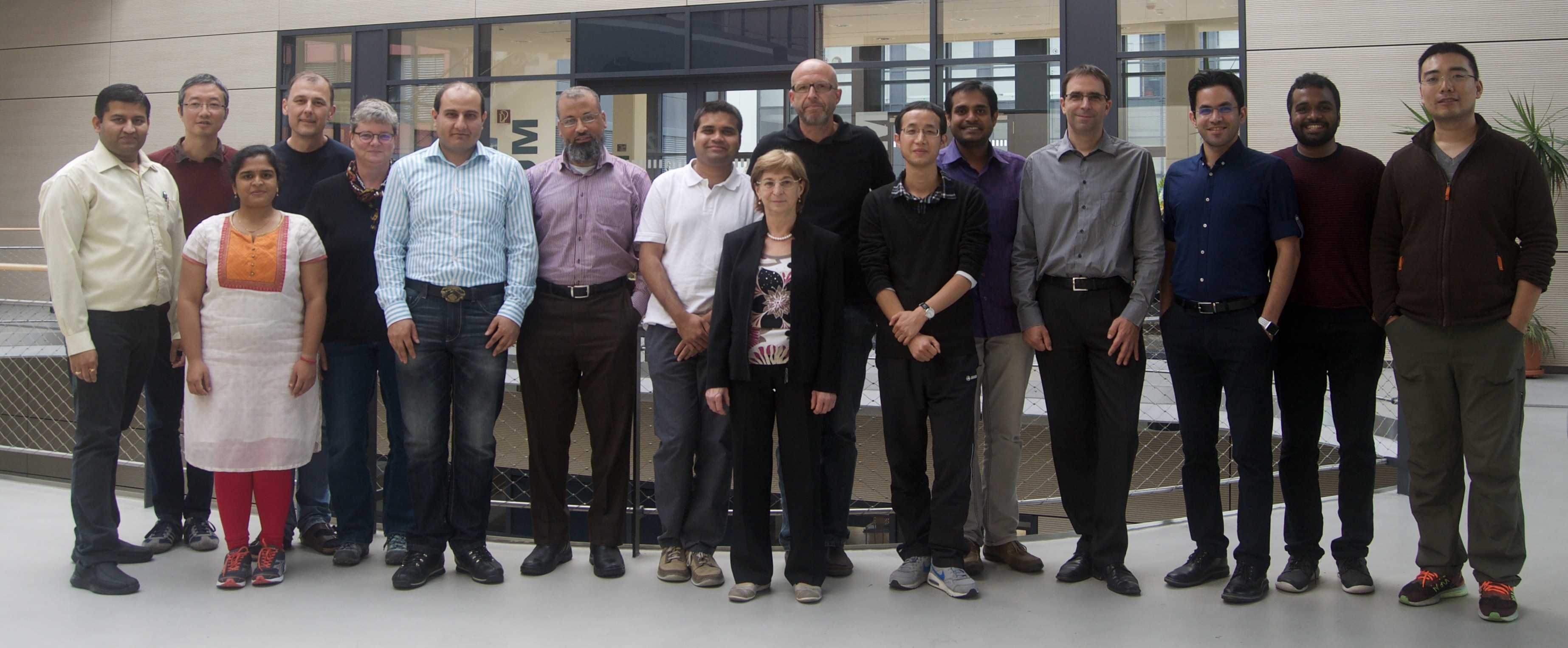 Katta buvilar uchun porno videolar Qanashonalarda onlayn jinsiy aloqa